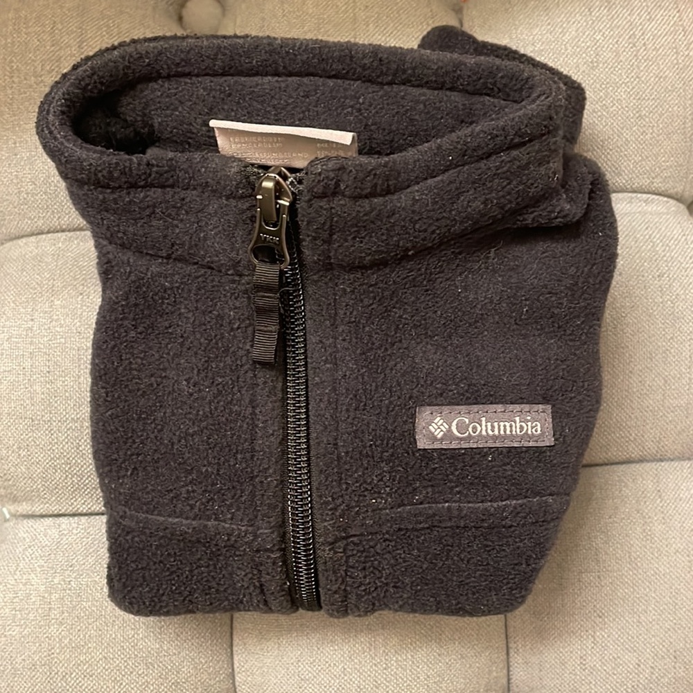 NWOT! Toddler boys Columbia zip sweater — super cute